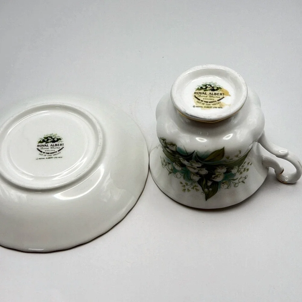 Royal Albert Tea Cup & Saucer Set Lily Of The Valley Flower Series Bone China